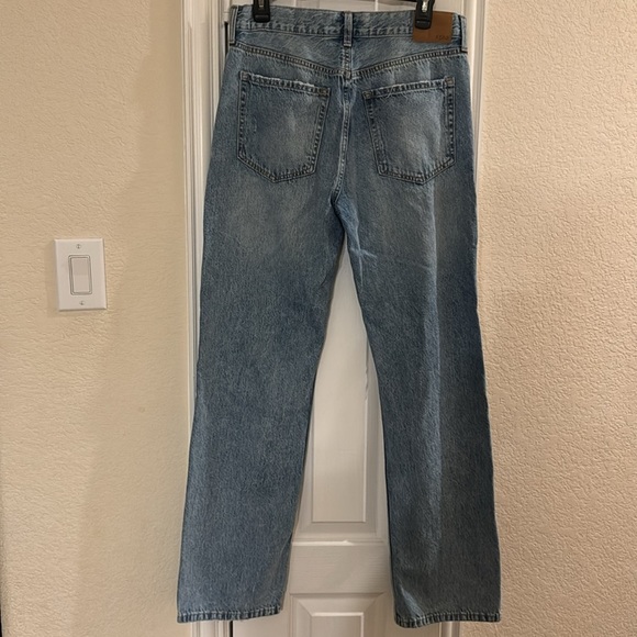 Aeropostale, Size 10 "90s Baggy" Jeans, Excellent Used Condition. - Picture 2 of 4